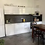 Apartman V Prvorepublikove Vile Apartment *